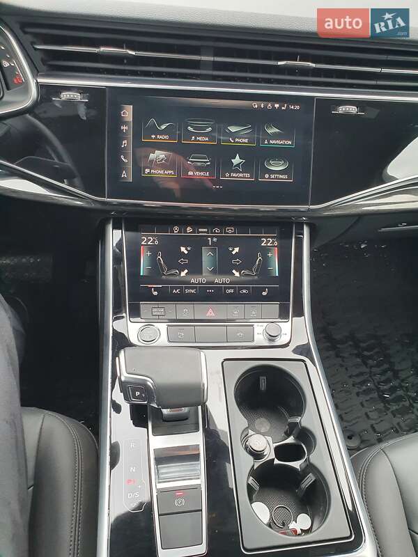 Позашляховик / Кросовер Audi Q7 2020 в Полтаві