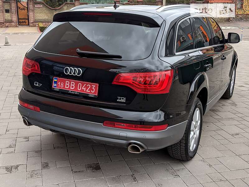 Внедорожник / Кроссовер Audi Q7 2014 в Ровно
