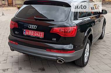 Внедорожник / Кроссовер Audi Q7 2014 в 