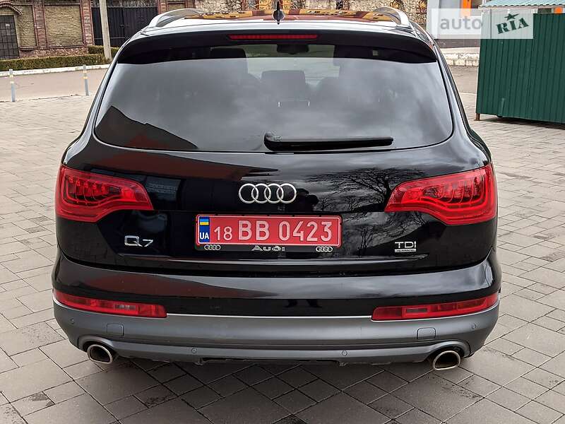 Внедорожник / Кроссовер Audi Q7 2014 в Ровно