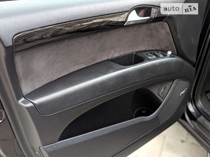 Внедорожник / Кроссовер Audi Q7 2014 в Ровно