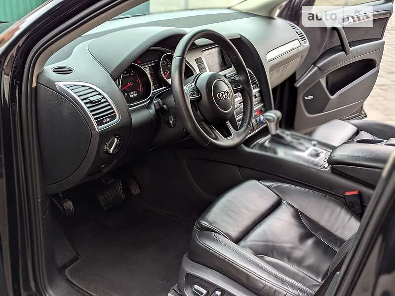 Внедорожник / Кроссовер Audi Q7 2014 в Ровно