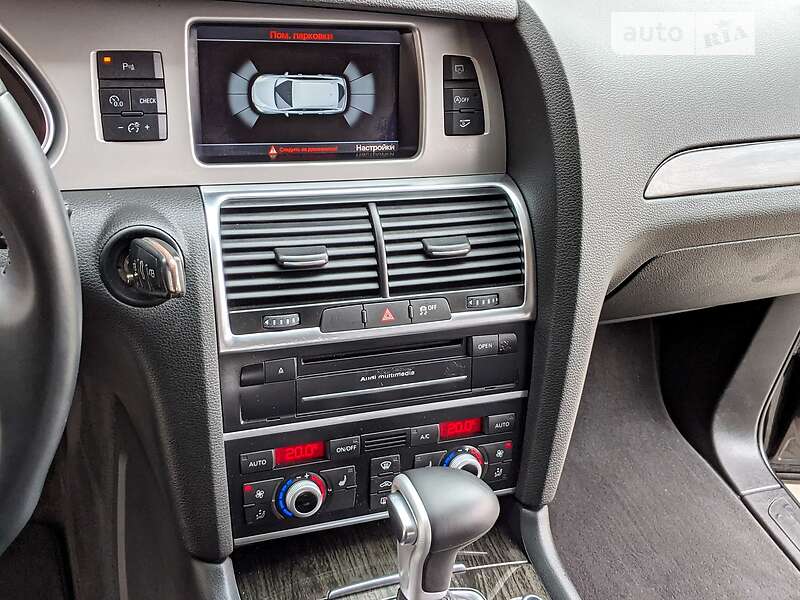Внедорожник / Кроссовер Audi Q7 2014 в Ровно
