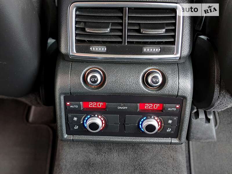Внедорожник / Кроссовер Audi Q7 2014 в Ровно