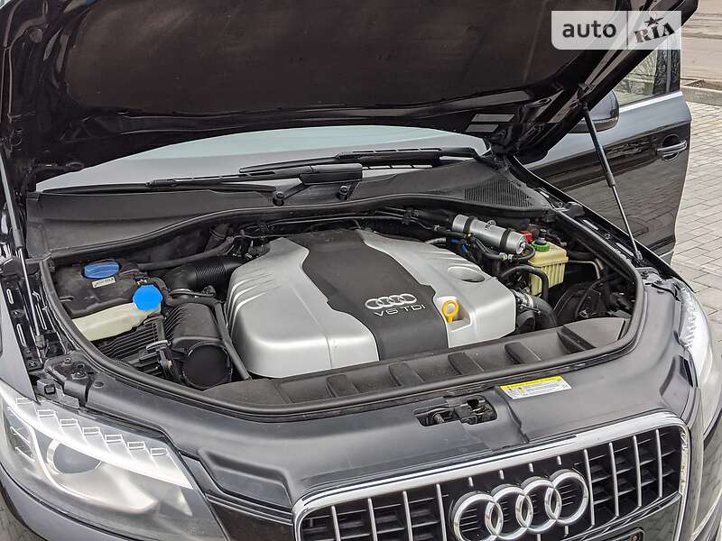 Внедорожник / Кроссовер Audi Q7 2014 в Ровно