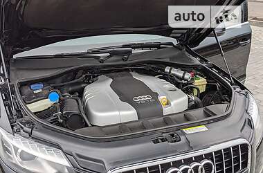 Внедорожник / Кроссовер Audi Q7 2014 в 