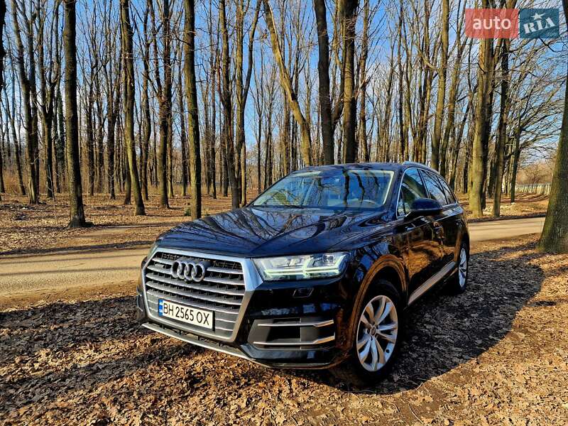 Внедорожник / Кроссовер Audi Q7 2019 в Одессе