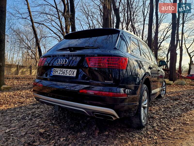 Внедорожник / Кроссовер Audi Q7 2019 в Одессе
