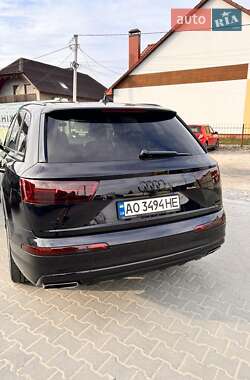 Внедорожник / Кроссовер Audi Q7 2015 в Тячеве