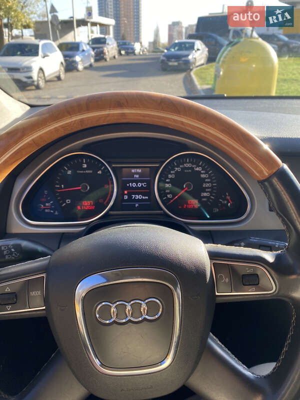 Внедорожник / Кроссовер Audi Q7 2012 в Киеве