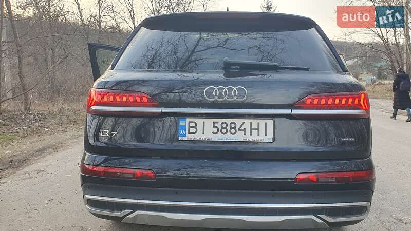 Позашляховик / Кросовер Audi Q7 2020 в Полтаві