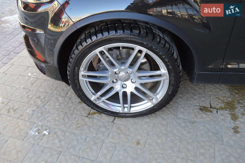 Позашляховик / Кросовер Audi Q7 2013 в Львові