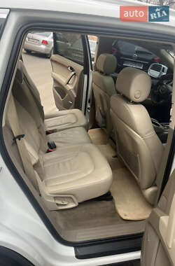 Внедорожник / Кроссовер Audi Q7 2013 в 