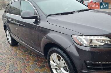 Внедорожник / Кроссовер Audi Q7 2014 в 
