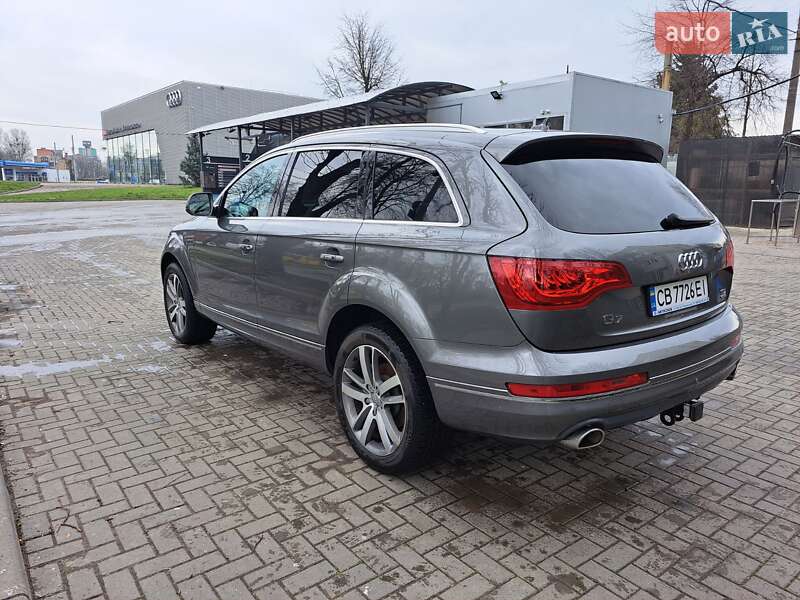 Позашляховик / Кросовер Audi Q7 2015 в Львові