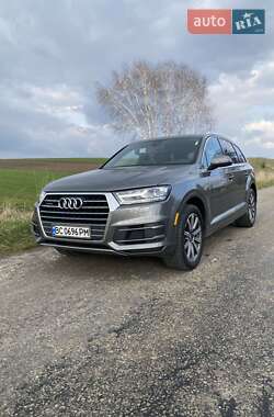 Позашляховик / Кросовер Audi Q7 2017 в 