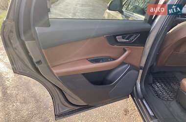 Позашляховик / Кросовер Audi Q7 2017 в 