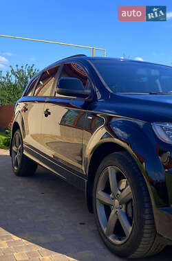 Внедорожник / Кроссовер Audi Q7 2013 в 