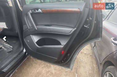 Внедорожник / Кроссовер Audi Q7 2012 в 