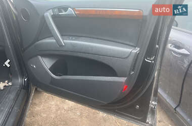 Внедорожник / Кроссовер Audi Q7 2012 в 
