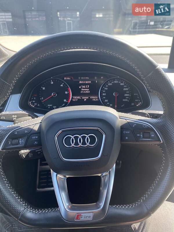 Внедорожник / Кроссовер Audi Q7 2016 в Луцке