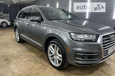 Внедорожник / Кроссовер Audi Q7 2017 в 