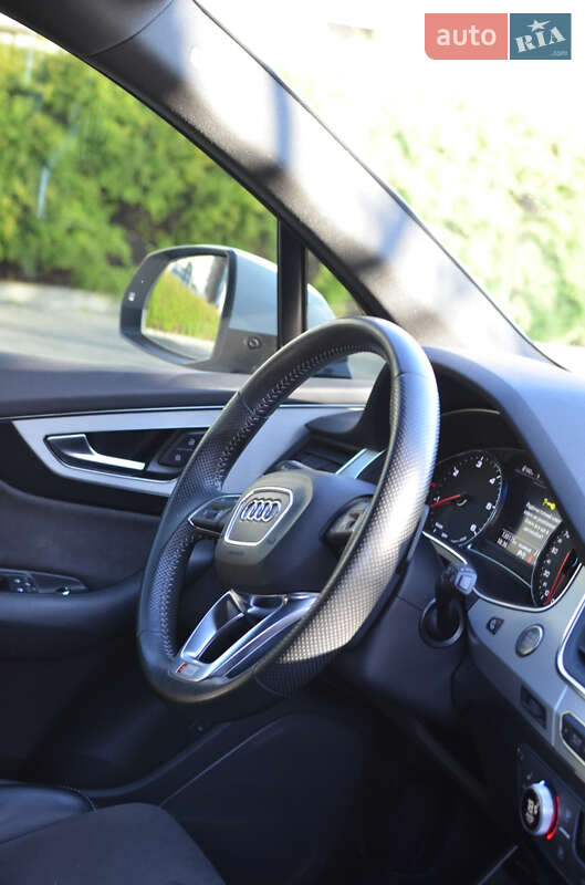 Внедорожник / Кроссовер Audi Q7 2018 в Луцке