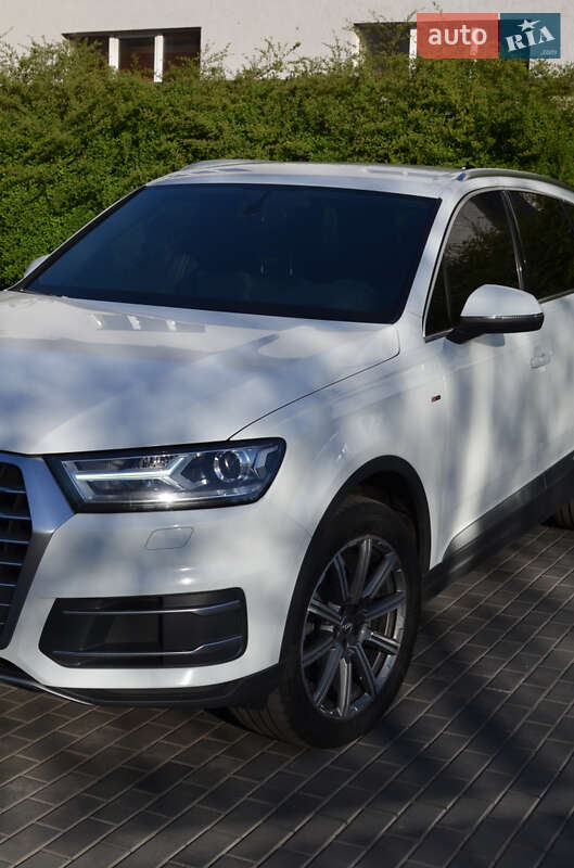 Внедорожник / Кроссовер Audi Q7 2018 в Луцке