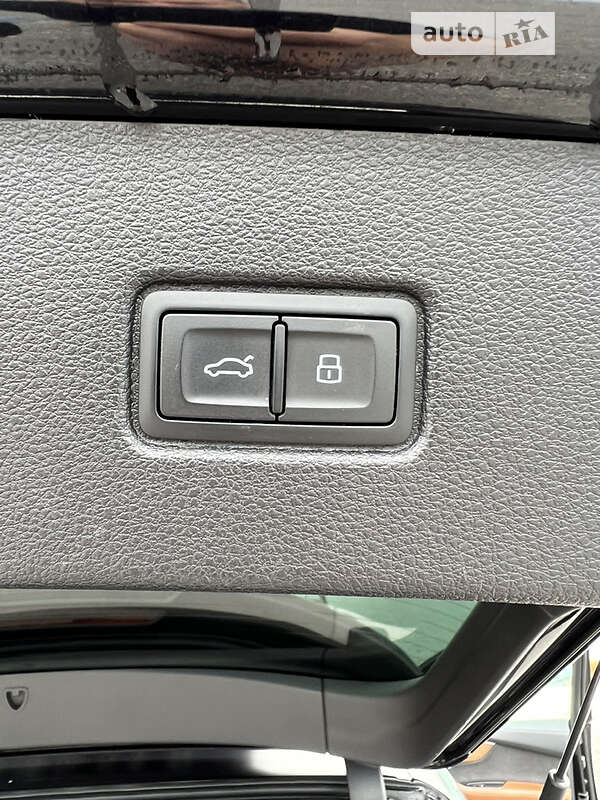 Позашляховик / Кросовер Audi Q7 2016 в Києві фото 38 Позашляховик / Кросовер Audi Q7 2016 в Києві