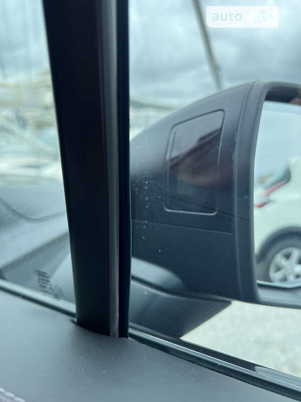 Позашляховик / Кросовер Audi Q7 2016 в Києві фото 46 Позашляховик / Кросовер Audi Q7 2016 в Києві