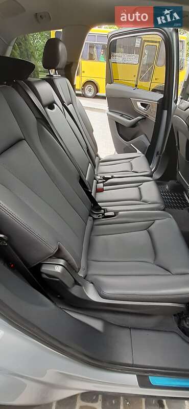 Позашляховик / Кросовер Audi Q7 2018 в Львові