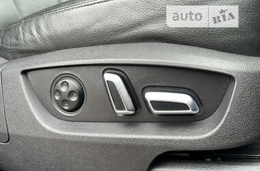 Внедорожник / Кроссовер Audi Q7 2012 в 