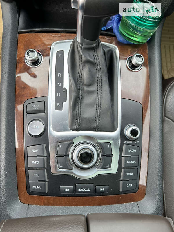 Позашляховик / Кросовер Audi Q7 2013 в Луцьку