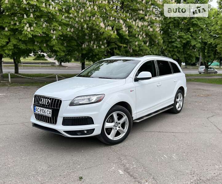 Позашляховик / Кросовер Audi Q7 2013 в Луцьку
