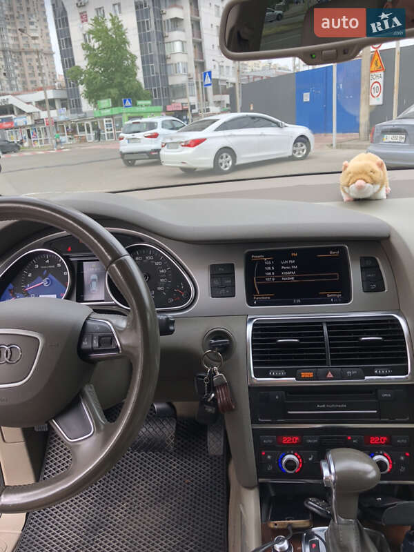 Позашляховик / Кросовер Audi Q7 2011 в Києві фото 11 Позашляховик / Кросовер Audi Q7 2011 в Києві