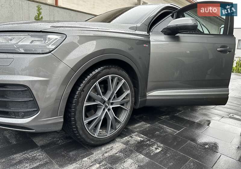 Audi Q7 2016