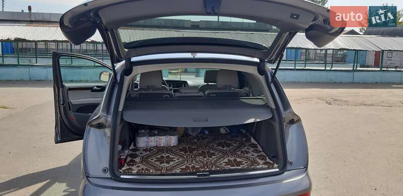Позашляховик / Кросовер Audi Q7 2011 в Романіву