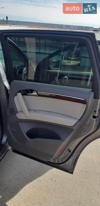 Внедорожник / Кроссовер Audi Q7 2011 в Романове фото 23 Внедорожник / Кроссовер Audi Q7 2011 в Романове