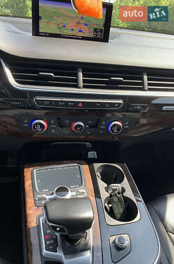 Внедорожник / Кроссовер Audi Q7 2016 в Житомире