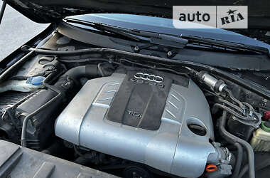 Внедорожник / Кроссовер Audi Q7 2010 в 