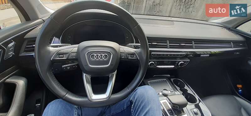 Позашляховик / Кросовер Audi Q7 2018 в Львові