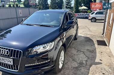 Внедорожник / Кроссовер Audi Q7 2010 в 