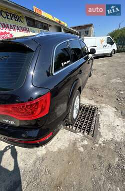 Внедорожник / Кроссовер Audi Q7 2010 в 