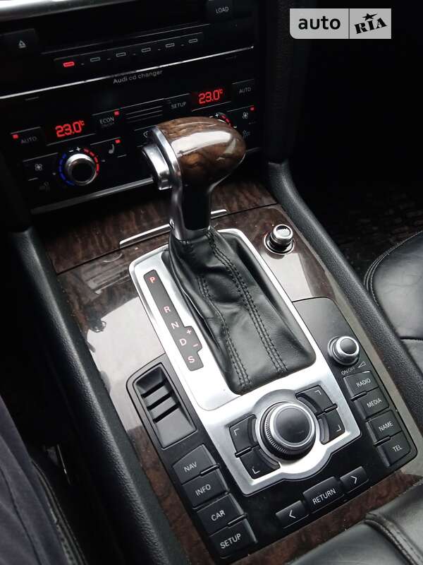 Позашляховик / Кросовер Audi Q7 2009 в Броварах