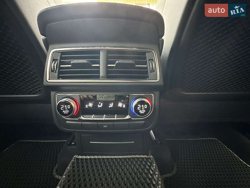 Позашляховик / Кросовер Audi Q7 2017 в Києві
