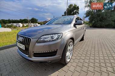 Внедорожник / Кроссовер Audi Q7 2010 в Черновцах