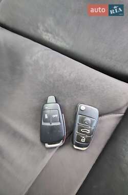 Внедорожник / Кроссовер Audi Q7 2010 в Черновцах