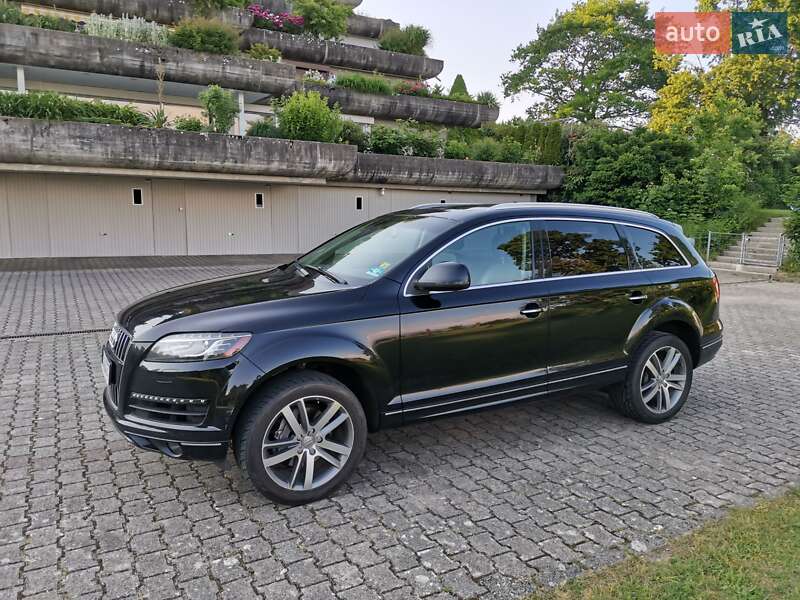 Внедорожник / Кроссовер Audi Q7 2015 в Киеве