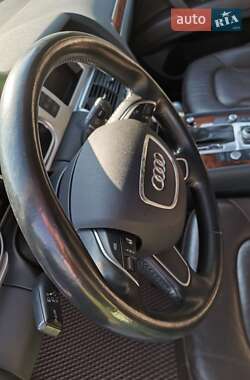 Внедорожник / Кроссовер Audi Q7 2015 в 