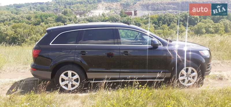 Внедорожник / Кроссовер Audi Q7 2011 в Гайвороне